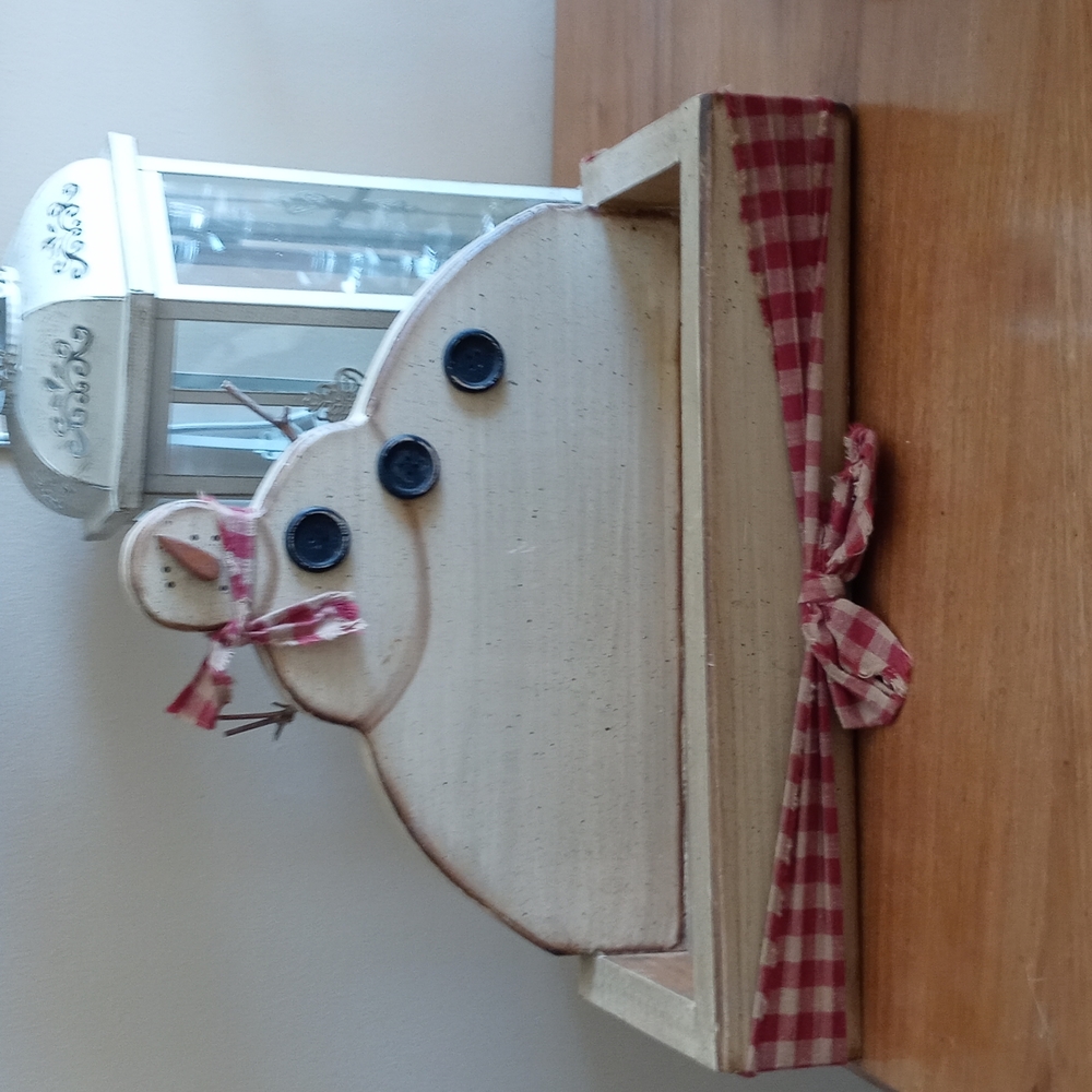 Wooden Snowman Box